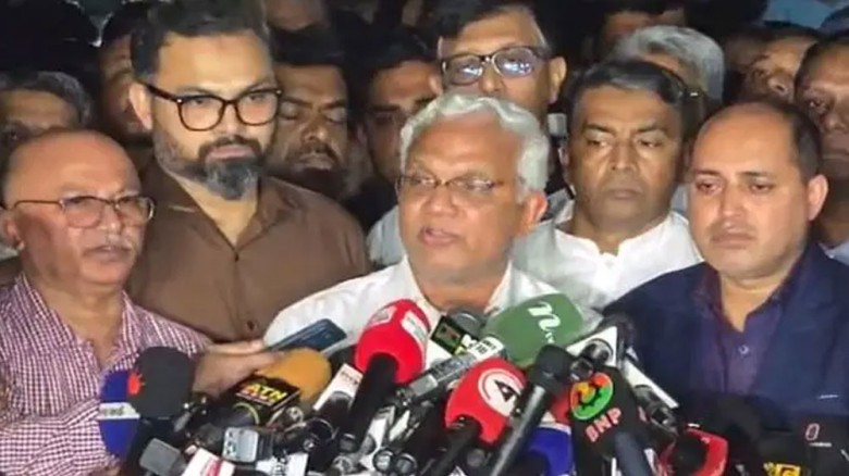 'বিদেশ নেওয়া হতে পারে খালেদা জিয়াকে'