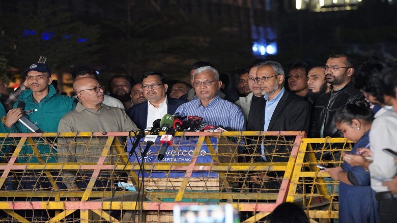 বেগম জিয়া চিকিৎসা গ্রহণ করতে পারছেন: ডা. জাহিদ