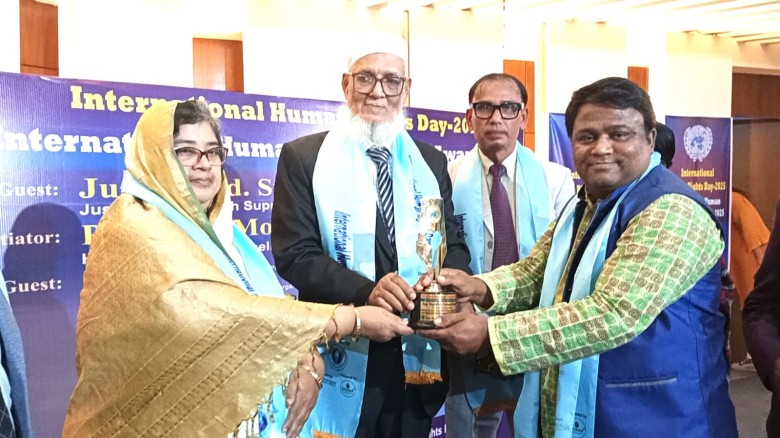 ইন্টারন্যাশনাল হিউম্যান রাইটস পিস অ্যাওয়ার্ড পেলেন ইঞ্জিনিয়ার সুমন