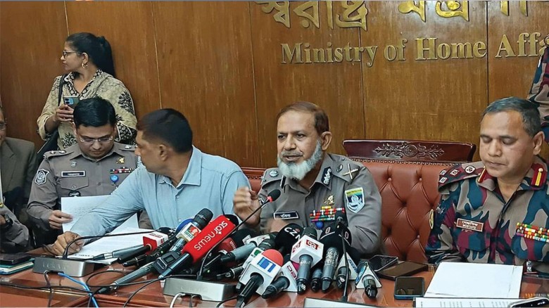 হাদি হত্যার মূল ঘাতক ফয়সালের অবস্থান নিয়ে ধোঁয়াশা, রাজনৈতিক উদ্দেশ্য দেখছে ডিবি