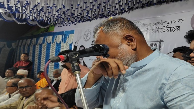 কর্মীর মৃত্যুতে অঝোরে কাঁদলেন ধানের শীষের প্রার্থী এস এম জিলানী