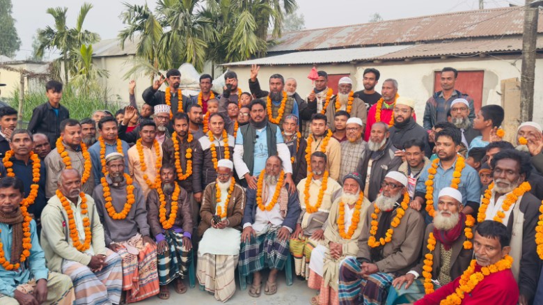 পীরগাছায় বিএনপি ও জাতীয় পার্টি থেকে এনসিপিতে ৫০ নেতাকর্মীর যোগদান