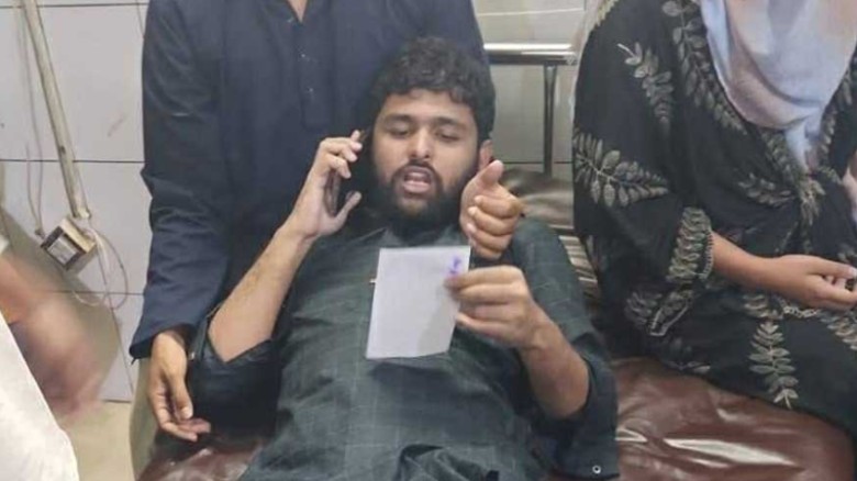 ইনকিলাব মঞ্চ-পুলিশ সংঘর্ষ, জাবেরসহ কয়েকজন হাসপাতালে