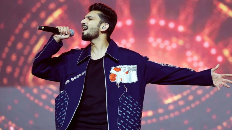 বিয়েবাড়ির ৫০০ টাকা থেকে কোটি টাকার সুরকার