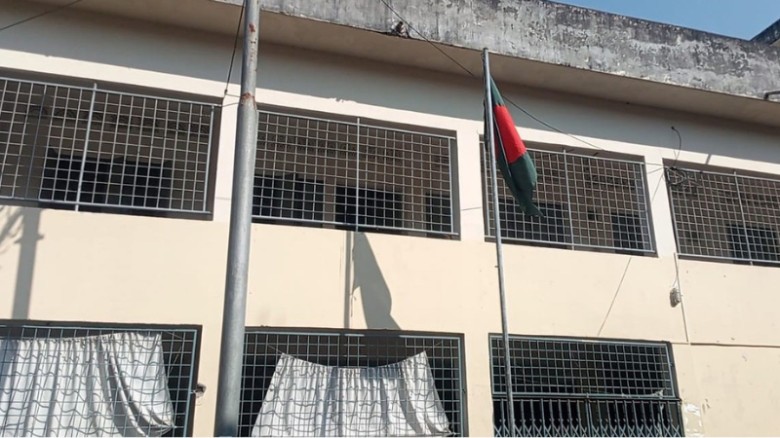 আমতলীতে বিএনপি প্রার্থীর জনসভা: ২ ঘণ্টা আগেই স্কুল ছুটি