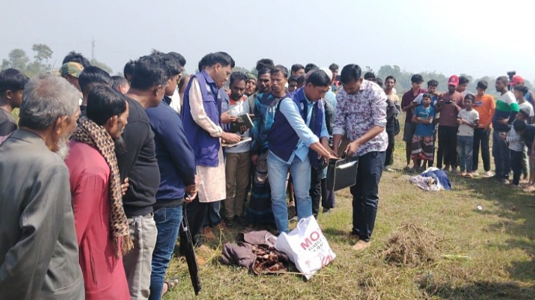 নড়াইলে বিল থেকে যশোরবাসীর মরদেহ উদ্ধার