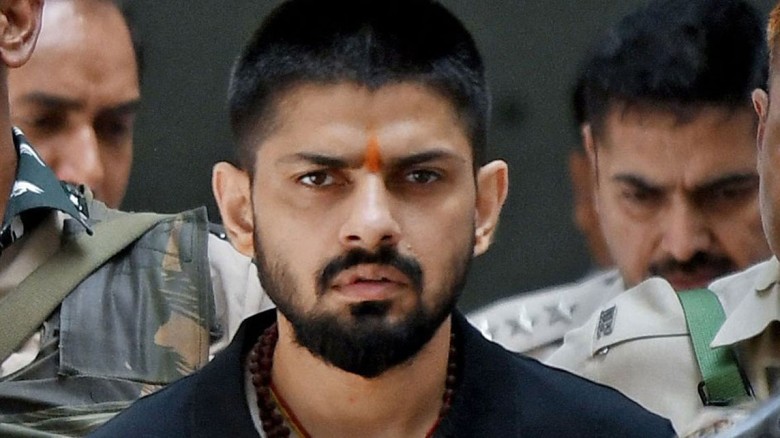 বলিউডে ফের ‘আন্ডারওয়ার্ল্ড’ আতঙ্ক: রোহিত-রণবীরকে হুমকির জবানবন্দি রেকর্ড