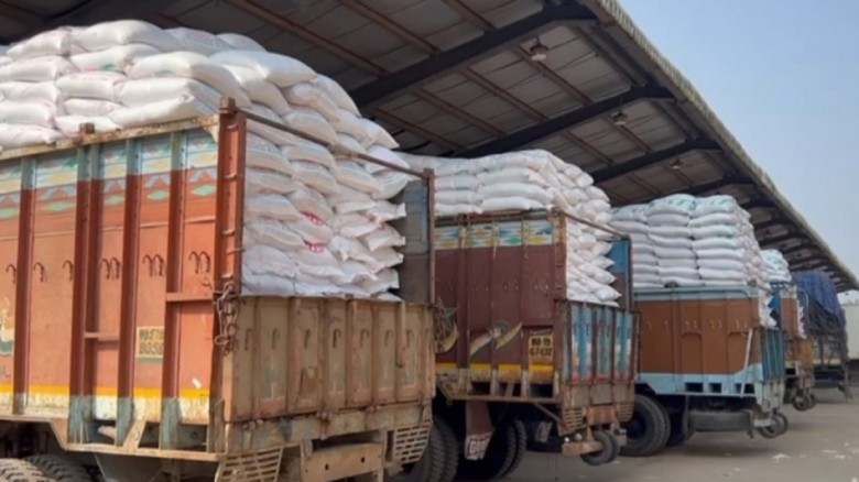বেনাপোল বন্দর দিয়ে ছয় দিনে ২,১০০ মেট্রিক টন চাল আমদানি