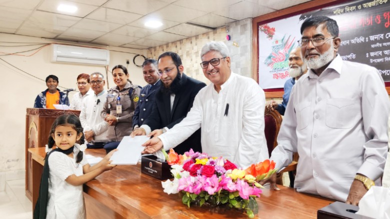 জনগণের টাকায় উন্নয়ন প্রকল্পে কোনো অনিয়ম চলবে না: এমপি মিলন