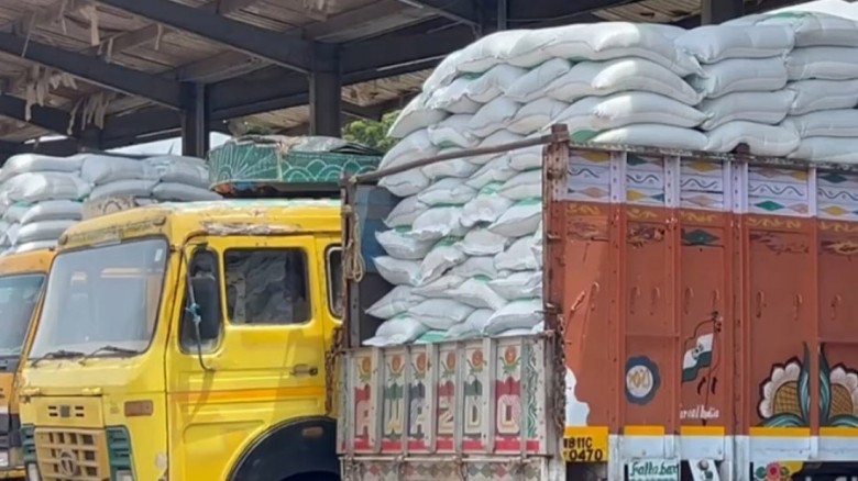 বেনাপোল দিয়ে ১১ দিনে ৩ হাজার ২২০ মেট্রিক টন চাল আমদানি