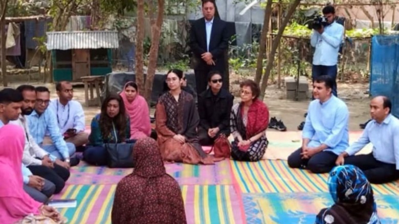 ময়মনসিংহে দরিদ্র নারীদের পাশে জাইমা রহমান