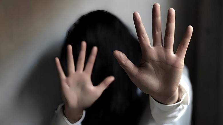 উখিয়ায় সাহরির সময় প্রবাসীর স্ত্রীকে ‘ধর্ষণের পর হত্যা’র অভিযোগ