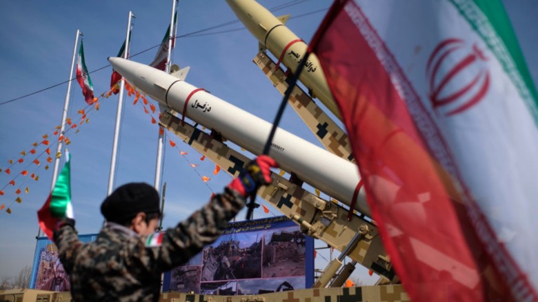 পূর্ণাঙ্গ বিজয় পর্যন্ত লড়াই চলবে: ইরানের সশস্ত্র বাহিনীর হুঙ্কার