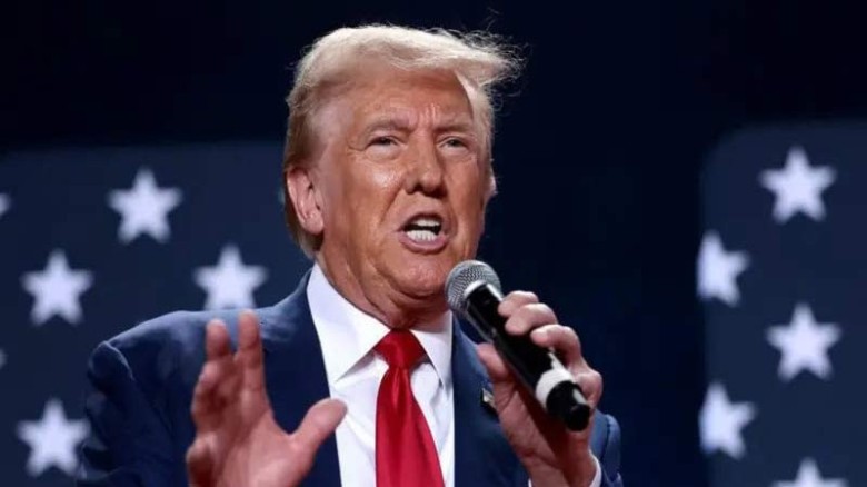 ইরান থেকে রহস্যময় উপহার পেলেন ট্রাম্প