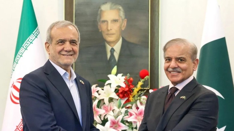 যুদ্ধ বন্ধে ইরান ও পাকিস্তানের শীর্ষ নেতাদের ফোনালাপ