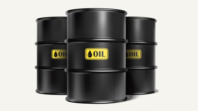 দেশে জমে উঠেছে চোরাই তেলের রমরমা বাণিজ্য