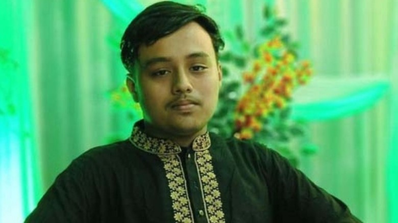 পলাশে স্ত্রীর সাথে অভিমান করে যুবকের আত্মহত্যা