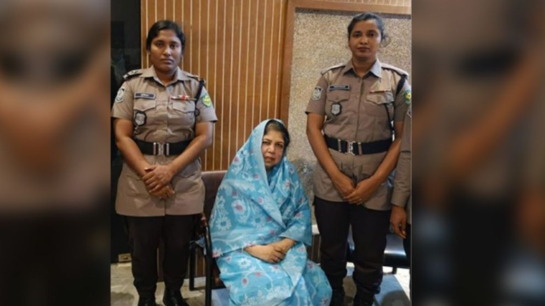 ডিবি কার্যালয়ে শিরীন শারমিন, দুপুরে তোলা হবে আদালতে