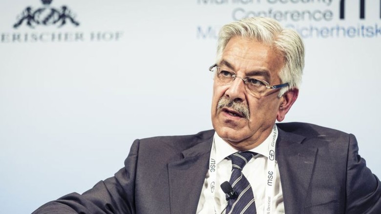 ‘ক্যান্সার রাষ্ট্র’ ইসরায়েল সৃষ্টিকারীরা যেন নরকে পোড়ে: পাক প্রতিরক্ষামন্ত্রী