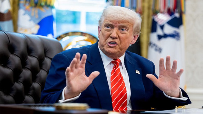 ইরানের সঙ্গে চুক্তি স্বাক্ষরে পাকিস্তান সফরে যেতে পারেন ট্রাম্প