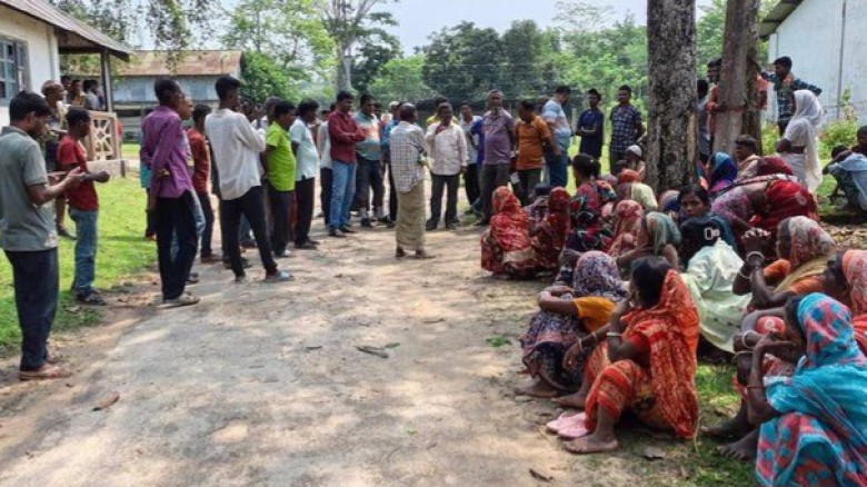 মজুরি ও রেশন বন্ধে মানবেতর জীবনযাপন চা-শ্রমিকদের