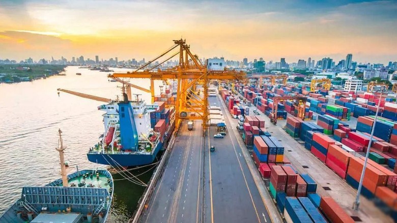 ডিজেল নিয়ে চট্টগ্রামে আসছে আরও ৪ জাহাজ