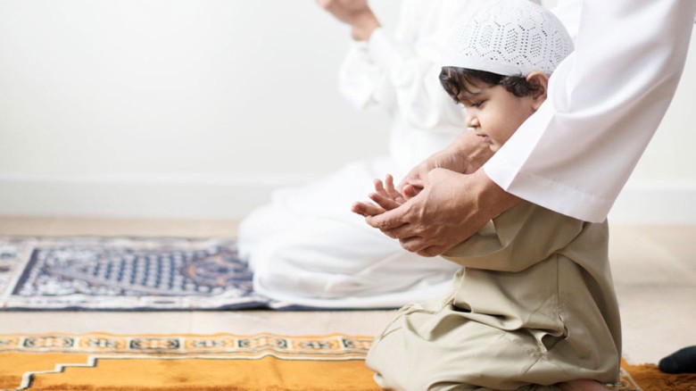 আদর্শ সন্তানের প্রতি ইসলামের ৮ নির্দেশনা