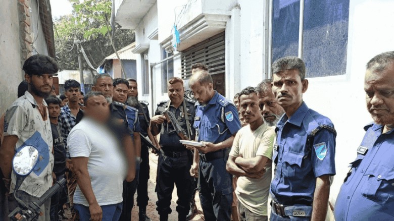 গাজীপুরে সাংবাদিকের ওপর আওয়ামী সন্ত্রাসীদের হামলা