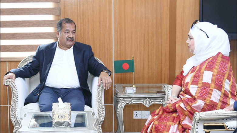 প্রবাসীরা দেশের অমূল্য সম্পদ: তথ্যমন্ত্রী