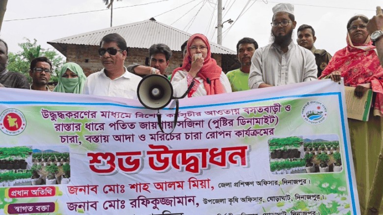 ঘোড়াঘাটে চারা রোপণ কর্মসূচির উদ্বোধন