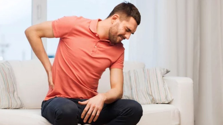 ব্যাক পেইন কমানোর সহজ ৮ উপায়