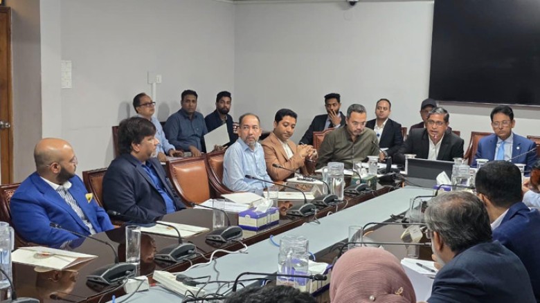 জুলাই থেকে বিনামূল্যে ড্রেস, ব্যাগ ও জুতা পাবে প্রাথমিকের শিক্ষার্থীরা