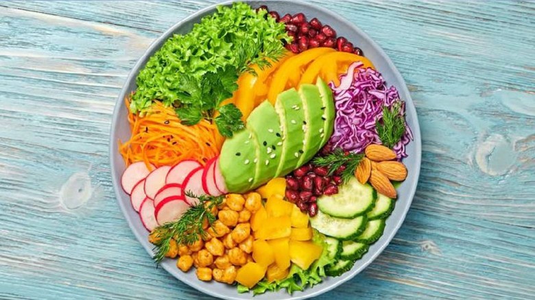 সুস্থতায় পাতে থাকুক রঙিন খাবার