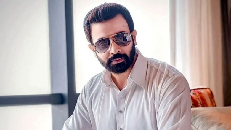 শুটিংকর্মীসহ সব পেশার মানুষকে শ্রদ্ধা জানালেন শাকিব খান