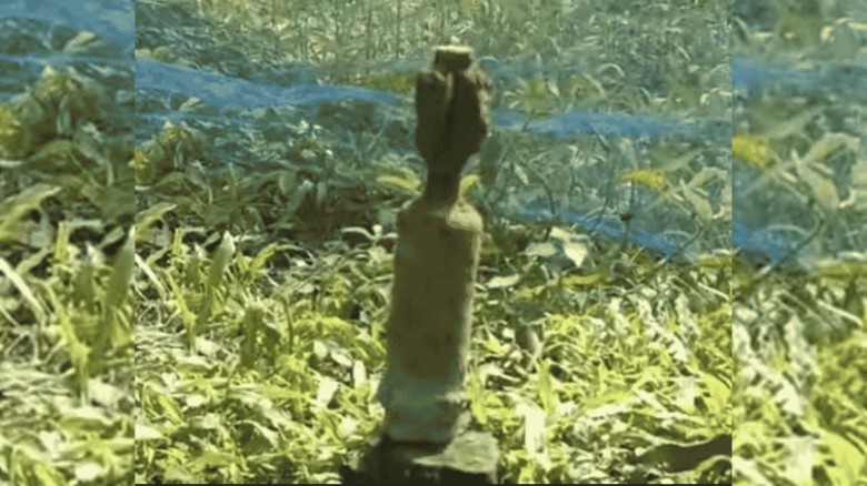 বিরলে পুকুর খননকালে মর্টার শেল উদ্ধার
