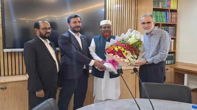 তুরস্কের হুদা পার্টির প্রতিনিধি দলের সঙ্গে জামায়াত নেতাদের সৌজন্য সাক্ষাৎ
