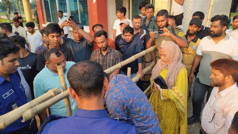 নীলফামারীতে রশিদা ফিলিং স্টেশনকে জরিমানা