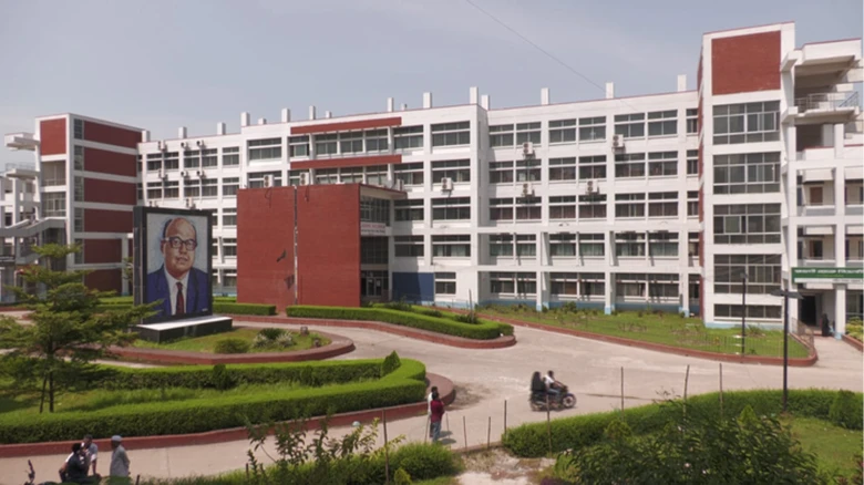 স্বাস্থ্য মন্ত্রণালয়ের নথি চুরির আসামীই নিয়ন্ত্রণ করছেন কিশোরগঞ্জ মেডিকেল কলেজের টেন্ডার!