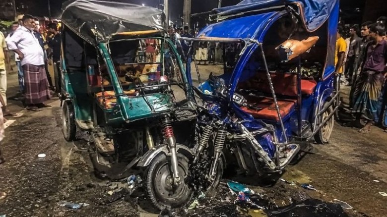 ভাঙ্গায় অটোভ্যান সংঘর্ষে যুবকের মৃত্যু