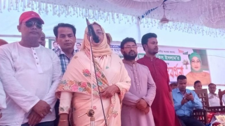সকলে মিলে এলাকাকে ঢেলে সাজাতে চাই: এমপি বিলকিস