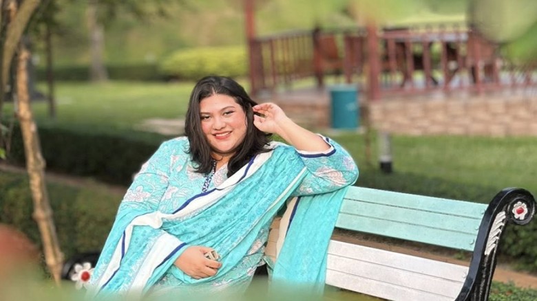 লাইফ সাপোর্টে কনটেন্ট ক্রিয়েটর কারিনা