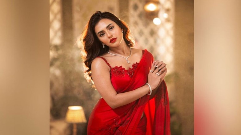 চাকচিক্যের আড়ালে প্রতিদিনই আমাদের স্ট্রাগল করতে হয়: ফারিয়া