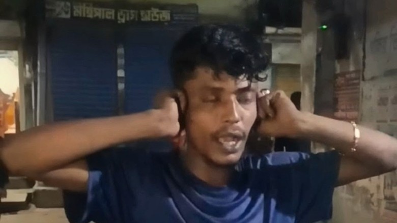 ফেনীতে চোরকে আজান-নামাজ পড়ার শাস্তি