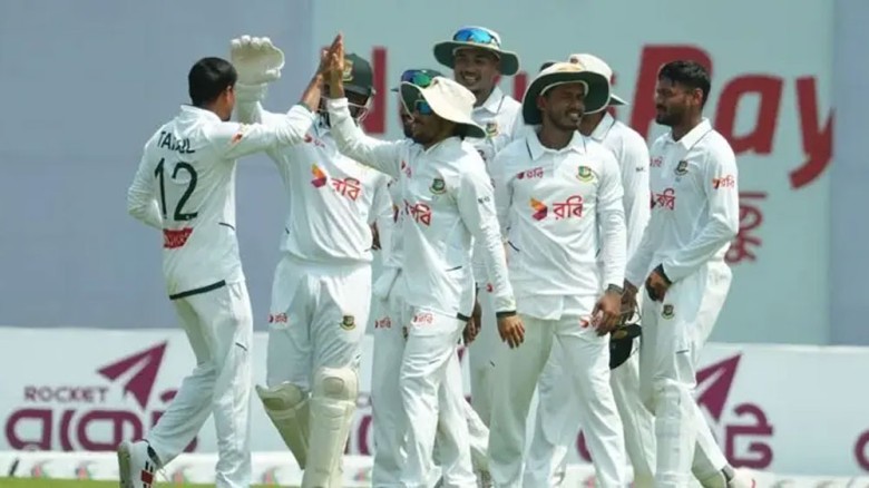 তাইজুলের তোপে দ্বিতীয় সেশনও বাংলাদেশের