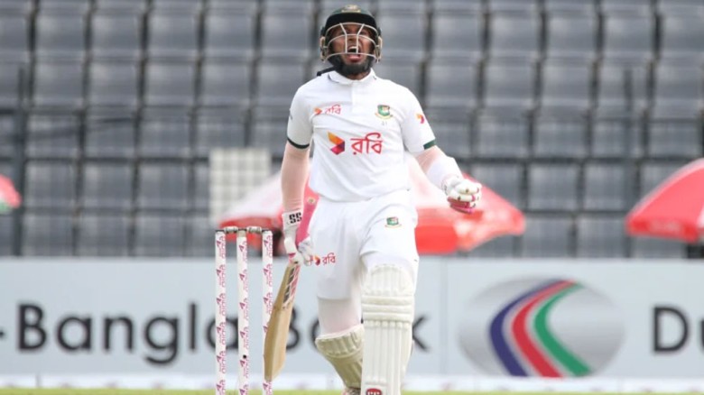 টেস্টে সেঞ্চুরির শীর্ষে মুশফিক