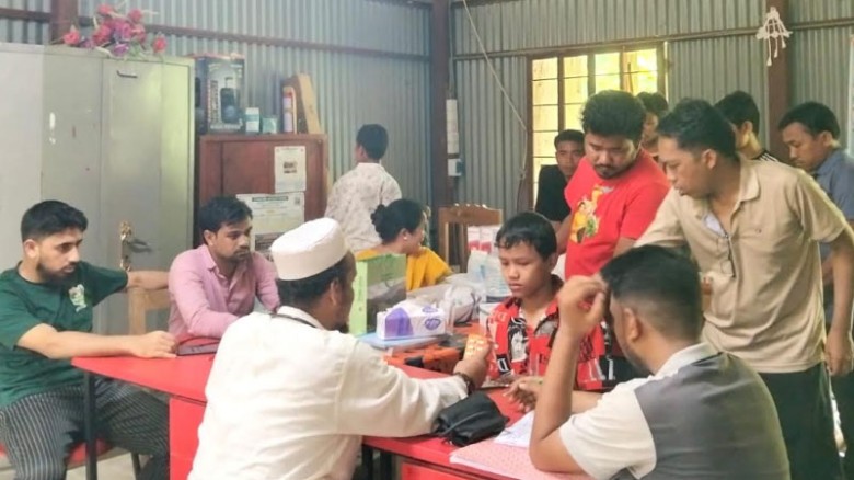 আলীকদমের ম্রো পাড়ায় মেডিকেল ক্যাম্প অনুষ্ঠিত