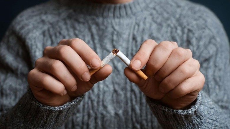 সিগারেটের এক টানে শরীরে ঢোকে শত বিষ