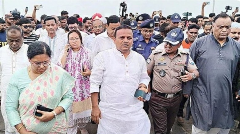 দৌলতদিয়ায় বাসডুবির ঘটনা তদন্ত করা হবে: নৌপরিবহন প্রতিমন্ত্রী