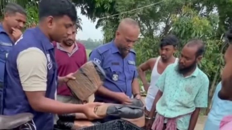 কোটালীপাড়ায় গাঁজাসহ ভ্যানচালক গ্রেপ্তার
