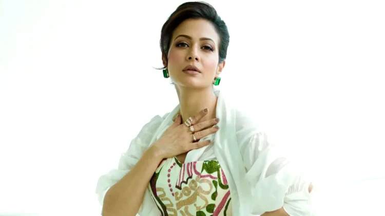 ভারতের রাজ্যসভা থেকে পদত্যাগ করলেন অভিনেত্রী কোয়েল মল্লিক